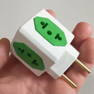 Imagem de Benjamin Kit 3 Adaptadores de Tomada Universal 10A/20A Cubo 3D, 4 Entradas, Tomada Padrão Novo e Antigo - Para Eletrodomésticos, Computadores, Carregadores, Secadores, Airfryer - Bivolt (110V/220V)