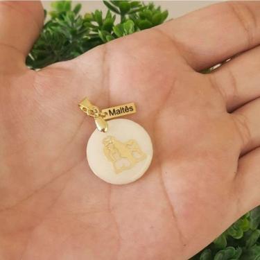 Imagem de Pingente Resina Branca Cachorro Raça Maltês Banho De Ouro