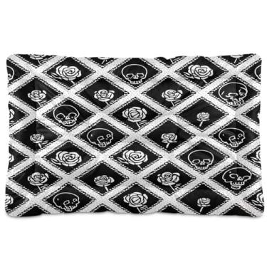 Imagem de Wassud Skulls and Roses Tapete lavável para animais de estimação tapete antiderrapante para cama de viagem para ambientes internos e externos, 91 x 61 cm