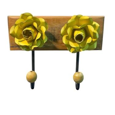 Imagem de Cabideiro gancho 2 flores metal amarela em madeira peroba - Casa Raffa