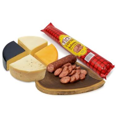 Imagem de Kit Salame Mineiro Artesanal + Queijos Minas Artesanal da Serra da Mantiqueira, 4 Variedades