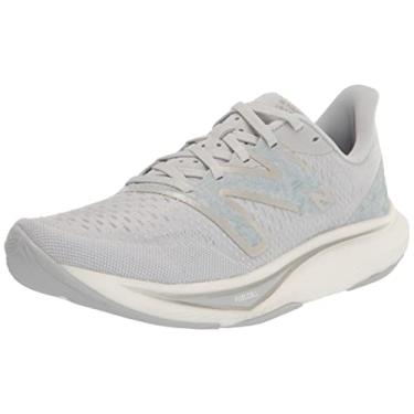 Imagem de New Balance FuelCell Rebel V3 Tênis de corrida feminino, Alumínio claro/branco, 10.5 Wide