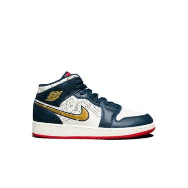 Imagem de Tênis infantil Air Jordan 1 Mid SE (FN1353-400, azul marinho/marfim pálido/vermelho esportivo/dourado metálico), Azul marinho/marfim pálido/vermelho esportivo/dourado metálico, 17