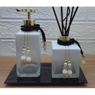 Imagem de Kit Lavabo Jogo Banheiro Luxo Difusor Porta Sabonete Líquido Bandeja Decorativa Conjunto Pia Dispenser Aromatizador Organizadores Decoração Banheiro - Luiggi Presentes® (Branco e Dourado)