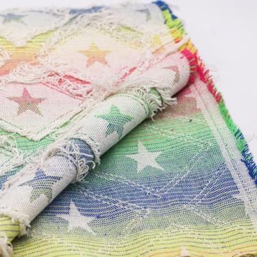 Imagem de Tecido jeans jacquard de 300 g | Base multicolorida com padrão estrela de tratamento pré-lavagem | 80% algodão, 20% poliéster, 167 cm de largura, pré-cortado não elástico por jarda (pré-corte de 2