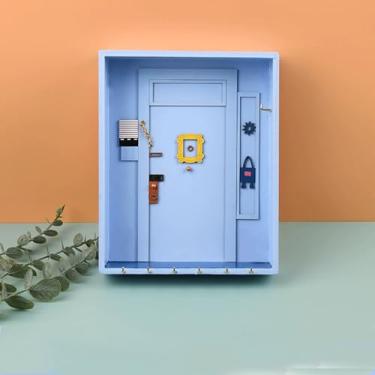 Imagem de Chaveiro da Porta de Monica do Central Perk Decoração para Casa Parede Artesanal Personalizado Amantes Séries TV Porta-Chaves Gancho Rack Chaves Multifuncional Entrada Banheiro Sala Estar Escritório