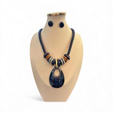 Imagem de Colar Maxi Feminino Pedra Resina Fio Encerado kit com brinco - MLBpel,