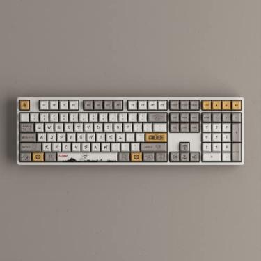 Imagem de TECLADO GAMER SWITCH AKKO SAKURA LINEAR KEYCAPS OSA PBT DYE-SUB FULL-SIZE MODELO ONE PIECE CALLIGRAPHY 5108S RGB