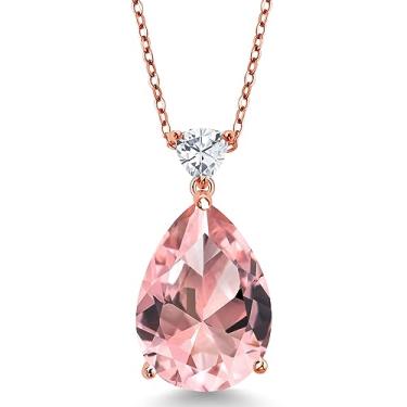 Imagem de Gem Stone King Colar feminino com pingente de pedra preciosa banhada a ouro rosa 18K e gota de moissanite branca | Forma de pera 18 x 13 mm e detalhe de trilhão de 5 mm | Corrente de cabo de 45 cm