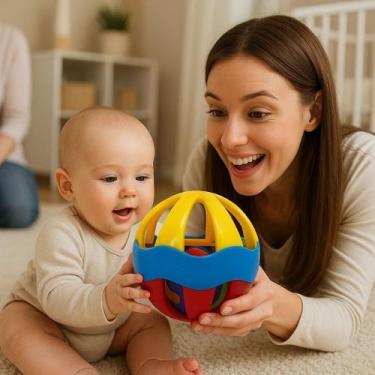 Imagem de Bolinha Chocalho Bebê Brinquedo Colorido Estímulo Coordenação Infantil