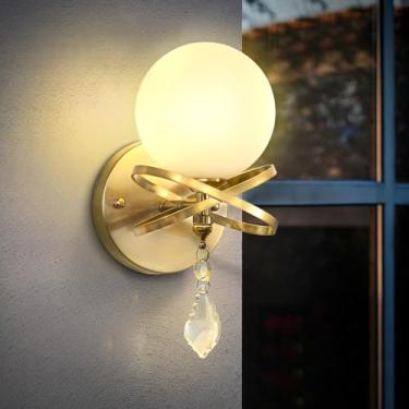 Imagem de ABTTOI Arandela de parede moderna dourada, luminária de parede de sombra de vidro globo, lâmpada de montagem na parede para banheiro, corredor, quarto, sala de estar