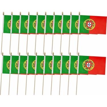 Imagem de Pacote com 20 bandeiras de Portugal, bandeiras portuguesas, pequenas bandeiras portáteis com mastros de madeira de 32 cm para o Dia Nacional, Copa do Mundo de Clubes, Eventos Esportivos, Decorações de