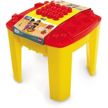 Imagem de Mesa de Atividades Blocolandia 24 para Montar com Blocos Coloridos de Formas Variadas Dismat Brinquedos