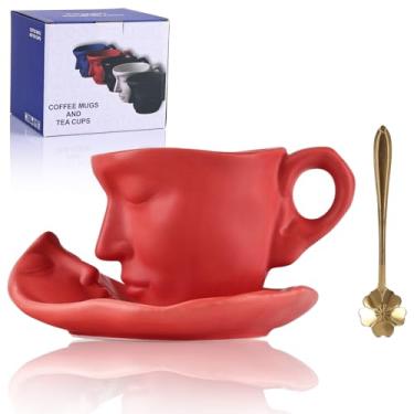 Imagem de oliruim Conjunto de xícara e pires de café vermelho - Conjunto de caneca de café de cerâmica exclusiva beijando 241 g com colher, xícara de café facial e pires para dia dos namorados, casamento,