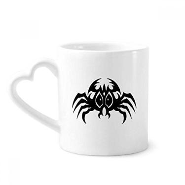 Imagem de Caneca com ilustração de insetos com estampa de aranha preta caneca de café cerâmica copo de coração de vidro