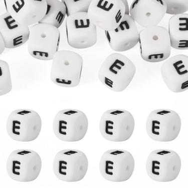 Imagem de FASHEWELRY 20 contas de silicone com letra E em cubo branco, 12 x 12 x 12 mm, contas quadradas do alfabeto com orifício de 2 mm, contas de iniciais de vogal para pulseira, colar, contas, caneta para