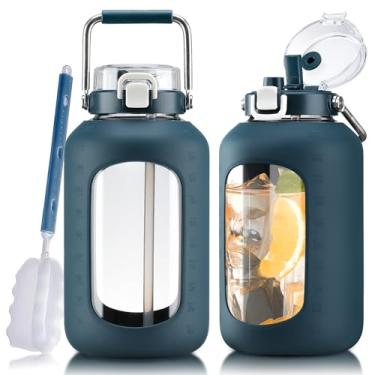 Imagem de WINSA Garrafas de água grandes de vidro com alça de aço inoxidável, garrafa de 2,8 litros com tampa de canudo 2 em 1, jarro de água de vidro de 3 litros com manga de silicone, boca larga, azul escuro