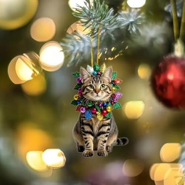 Imagem de Enfeite de Natal de gato malhado de acrílico com laço | para interior de carro, chaveiro, mochila, casa, jardim, pátio e festa | Design divertido, visual artesanal, amantes de animais de estimação