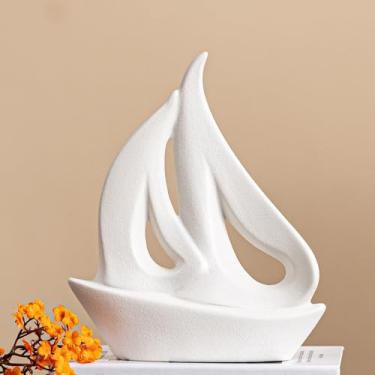 Imagem de Escultura de veleiro de cerâmica branca feita à mão, decoração moderna de mesa de escritório para estante de livros, mesa de centro de sala de estar, presentes inspiradores para decoração de casa para