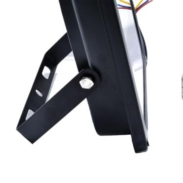 Imagem de Refletor LED 30W IP66, Bivolt 110V-220V, Branco Frio 6500K, Alumínio e Vidro Temperado, 22.5x18x4cm, Resistente à Água