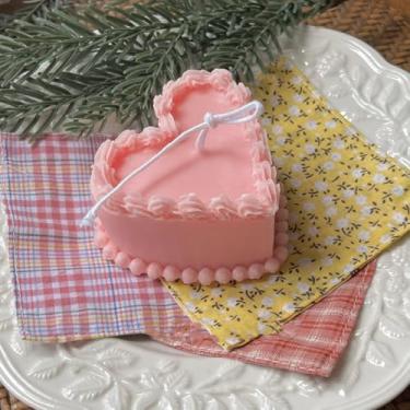 Imagem de 1 molde de vela de silicone coração 3D para fabricação de velas, molde de silicone reutilizável para sabão artesanal, fundição de resina epóxi de gesso de cera, decoração de festa, presente exclusivo