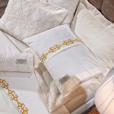 Imagem de Kit Cobre Leito Elizabeth 200 Fios Branco Casal Queen 3 Peças - Bordados Ricardo