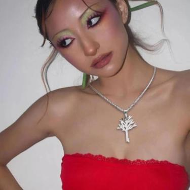 Imagem de Colar com pingente de árvore da vida requintado em aço inoxidável oco