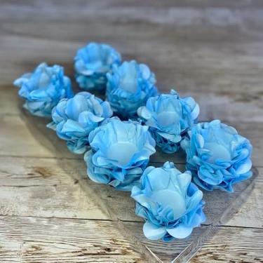 Imagem de Kit com 120 Forminhas para Doces Finos Modelo Flor Luxo – Linha Style – Ideal para Casamentos, Festas e Decoração de Mesa Elegante(AZUL CLARO,120 UNIDADES)