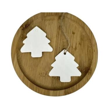 Imagem de Etiquetas De Presente Em Papel Kraft Para Árvore De Natal Com Cordões 