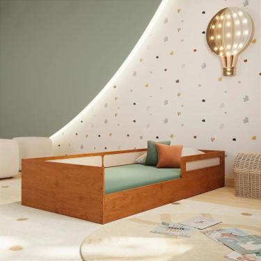Imagem de Cama Montessoriana com Grades e Tela em Rattan Divertidamente Cinamomo