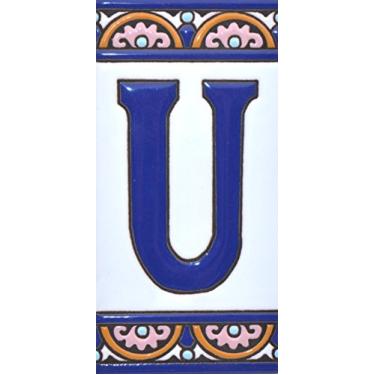 Imagem de Placas com números e letras. Azulejos de cerâmica policromáticos, pintados à mão em técnica de corda seca (cuerda seca) para placas com números, nomes, direções e sinalização. Texto personalizável