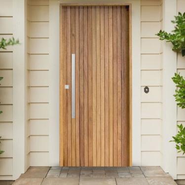 Imagem de Porta Ripada Cedro Batente 14 Fechadura Rolete Puxador Tubo 600mm 82 X 210 Esquerdo Rodam