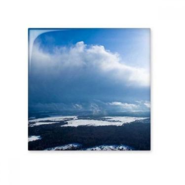 Imagem de Decalque brilhante de azulejo de cerâmica brilhante com céu azul e nuvens de sol