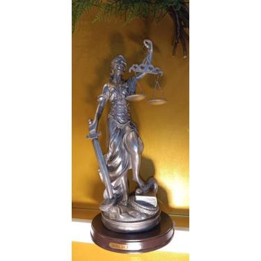 Imagem de Escultura dama da justiça prata em resina 16cm - Zona Livre