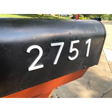 Imagem de Números de casa branca de 7,6 cm 8, números de caixa de correio de acrílico branco fosco de fácil instalação, placas de endereço para portas externas, apartamentos, fazendas e hotéis