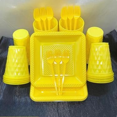 Imagem de Conjunto de luxo descartável para festas de aniversário com 260 peças Pratos quadrados de plástico colorido com efeito perolado Cores doces (Amarelo)