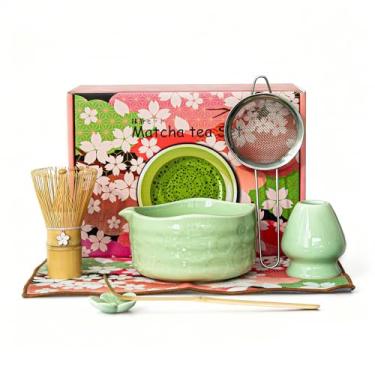 Imagem de SEEYAURO Conjunto de batedor Matcha – Conjunto de 7 peças japonesas Matcha com tigela Matcha, batedor de bambu, suporte de batedor, colher, toalha e peneira - perfeito para amantes de matcha e