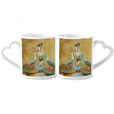 Imagem de Conjunto de canecas de porcelana para casal com ilustrador antigo chinês de beleza com alça de coração