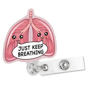 Imagem de Sixrip Carretel de crachá Just Keep Breathing, carretel de crachá retrátil engraçado com clipe de tubarão presentes para médico pulmonar enfermeira terapeuta respiradora, presentes para equipe médica