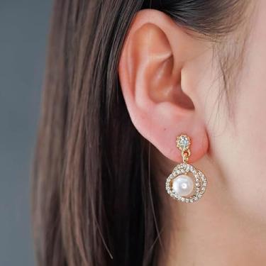 Imagem de Brincos de formatura de pérolas para mulheres – Brincos de noiva de pérola redonda branca com strass – Joias formais de casamento e presentes de dama de honra, Medium, Latão, Sem pedra preciosa