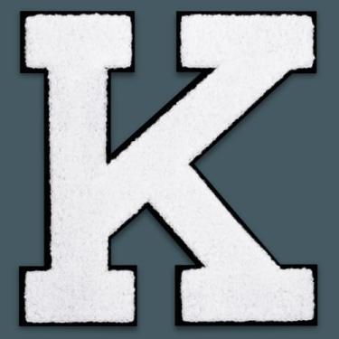 Imagem de QianSiLi Remendos de letras universitárias de chenille branco de 15 cm, letras grandes para jaquetas Letterman, moletons com capuz, mochilas, coletes, roupas, adesivos individuais de letra K