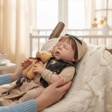 Imagem de Bebê Reborn Boneco Realista Fio a Fio Olho Fechado + Itens - Cegonha R