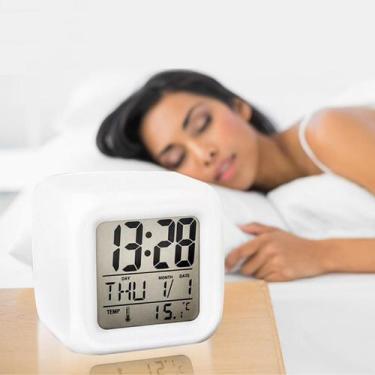 Imagem de Relógio Cubo Digital LED - Alarme Cabeceira - innovaree-commerce