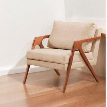 Imagem de Poltrona Mona Linho Bege Sofisticado Sala Pé Madeira Maciça