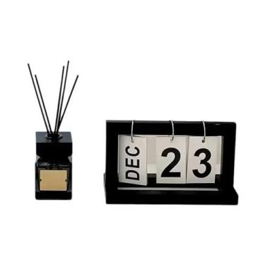 Imagem de Ornamento De Calendário De Madeira Minimalista Moderno Para Sala De Es