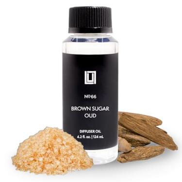 Imagem de Lulu Candles - Açúcar mascavo e Oud - Óleo de fragrância de luxo para difusores de ar frio sem água - Mistura de óleo de fragrância de aromaterapia para casa ou escritório - Cheiro doce e esfumaçado