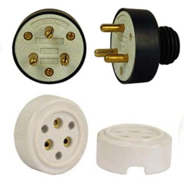 Imagem de Conjunto de Tomada + Plug Macho 3x30a Polarizada Porcelana - G20