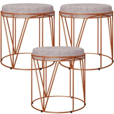 Imagem de Kit 03 Puffs Decorativo Aramado Bronze Zaya L02 Linho Cinza