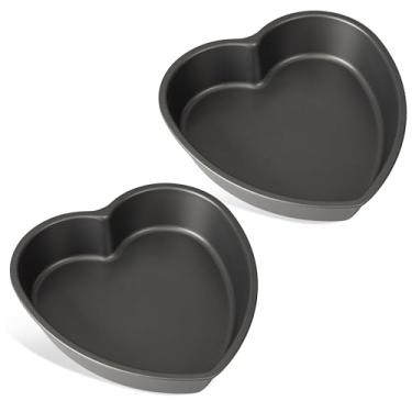 Imagem de Tiawudi Formas de bolo em forma de coração, assadeira grande para bolos adoráveis, formas antiaderentes, formas de bolo de 22 cm para casamento, aniversário, festa e família, conjunto de 2