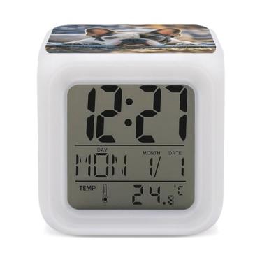 Imagem de RTFGHJS Despertador, buldogue francês, fofo, colorido, despertador pequeno, visor de LED, despertador digital, relógio compacto, relógio eletrônico para quartos, cabeceira, mesa, prateleira, tamanho